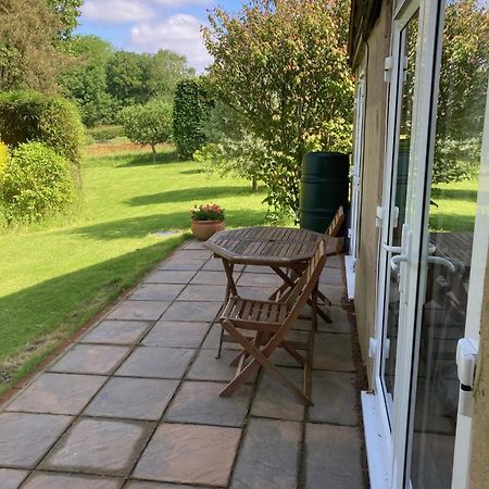 Oak Tree Cottage Uckfield Esterno foto